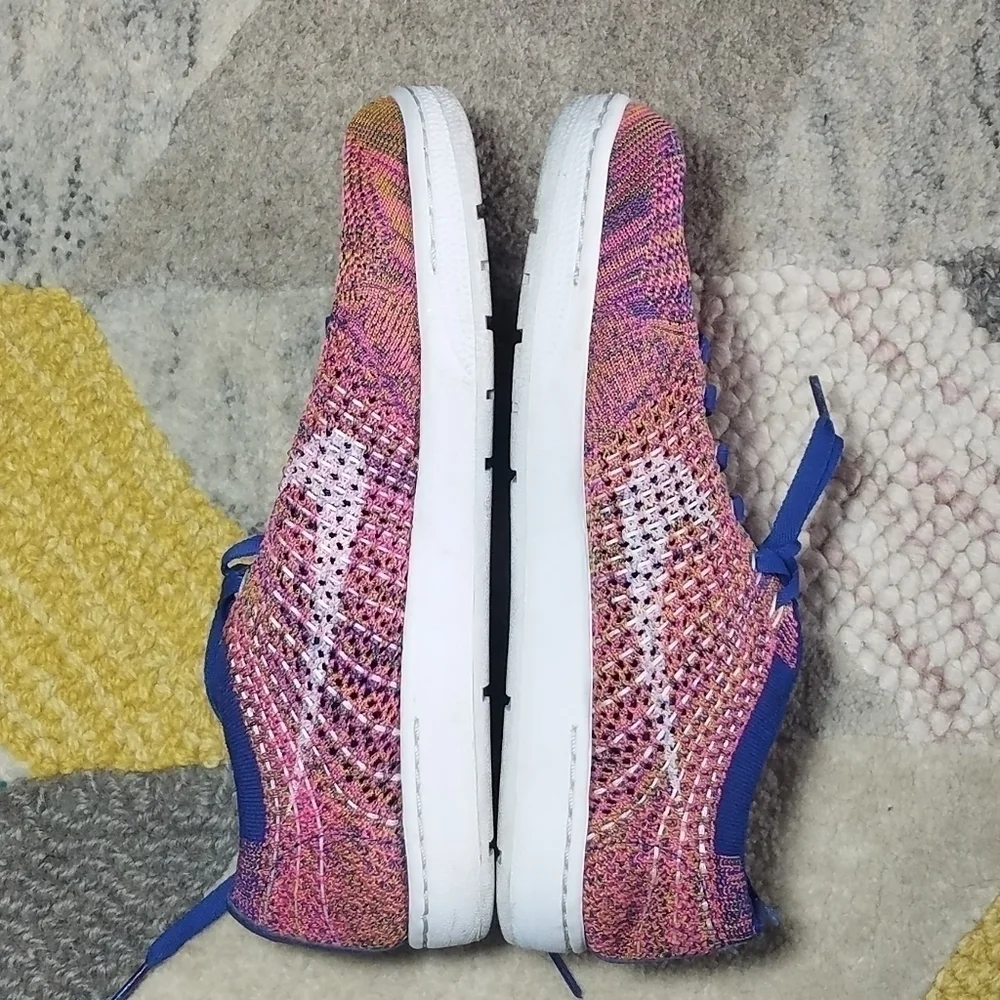 Nike Knit Tennis Shoes Sneakers 8